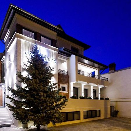 Pensiunea Casa Sturza Bacau Exterior photo